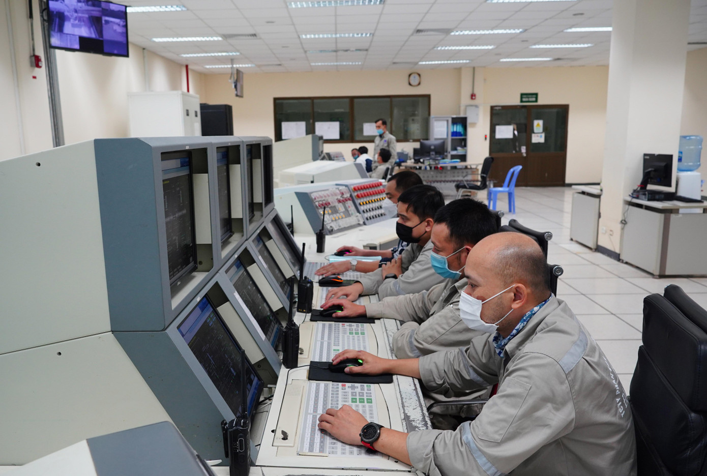 Cán bộ công nhân viên Nhà máy Đạm Phú Mỹ duy trì sản xuất an toàn, hiệu quả, kể cả trong những thời điểm dịch COVID-19 căng thẳng nhất.