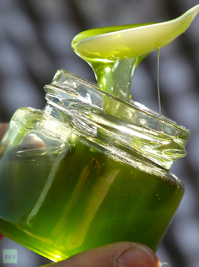 Ngoại trừ màu lạ, 