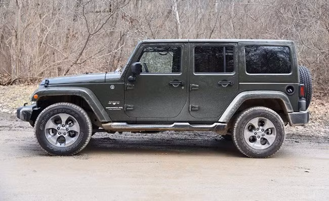 Jeep Wrangler Unlimited và Jeep Wrangler 