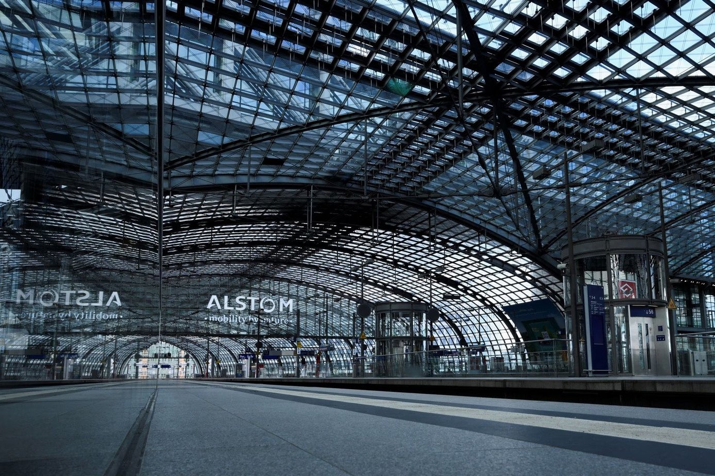 Một nhà ga ở Berlin. Ảnh: Reuters