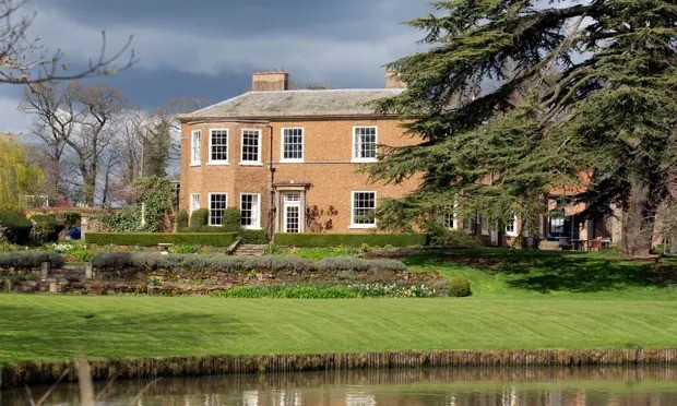 Dinh thự ở nông thôn của ông Sunak. Ảnh: The Observer Dinh thự ở nông thôn của ông Sunak. Ảnh: The Observer