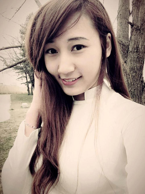 Đặng Mai Nhi với gương mặt rất dễ thương và có sở thích nấu ăn.. Đặng Mai Nhi với gương mặt rất dễ thương và có sở thích nấu ăn.