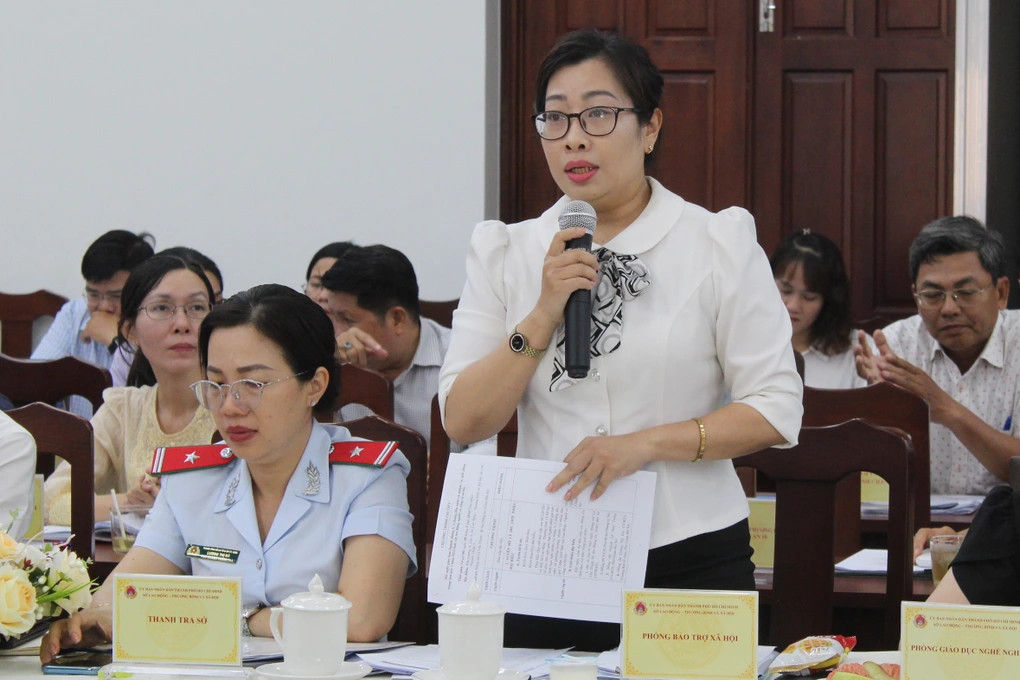 Bà Nguyễn Thành Phụng, Trưởng phòng Bảo trợ xã hội Sở LĐ-TB&XH TPHCM (Ảnh: Tùng Nguyên). Bà Nguyễn Thành Phụng, Trưởng phòng Bảo trợ xã hội Sở LĐ-TB&XH TPHCM (Ảnh: Tùng Nguyên).