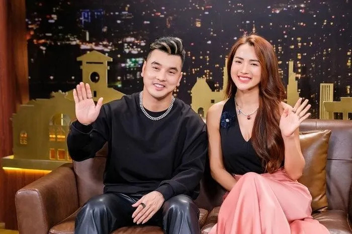 Ưng Hoàng Phúc và Kim Cương.