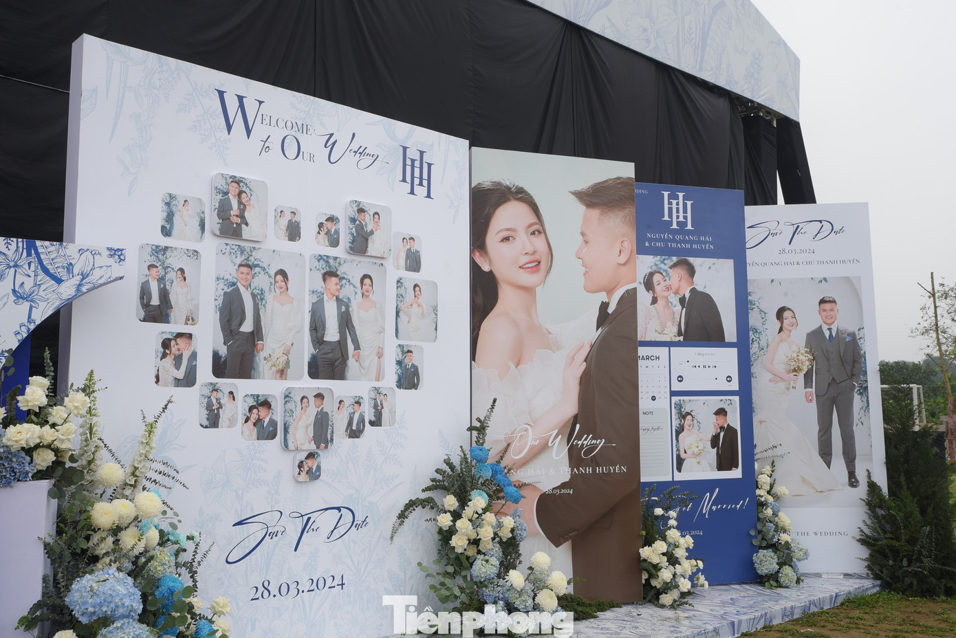 Theo ghi nhận của PV Tiền Phong, từ sáng sớm, không khí chuẩn bị ở nhà trai tại Đông Anh đã rộn ràng. Rạp cưới được dựng trên sân vận động với diện tích khoảng 2.000 m2 đã hoàn thiện.