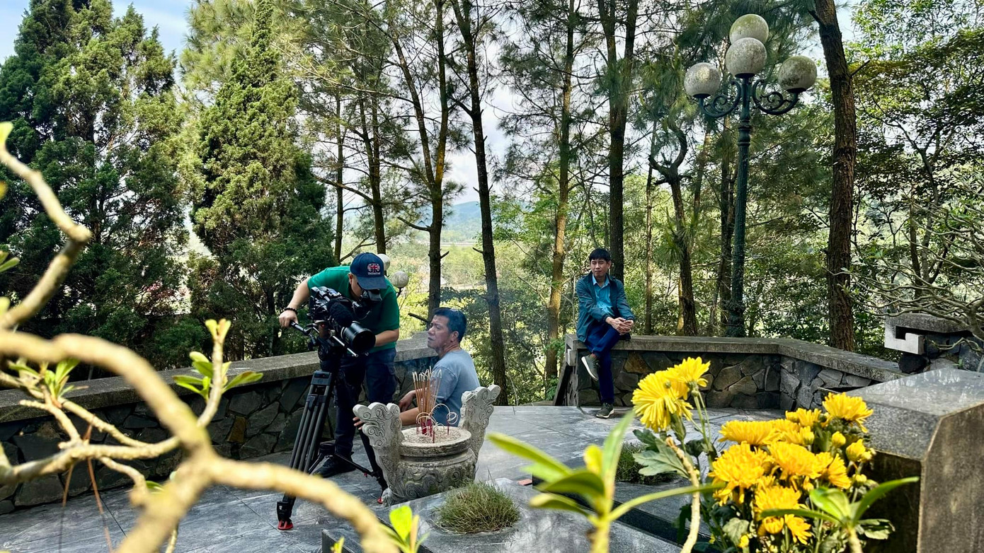 Hình ảnh cuối cùng được quay phim Vương Khánh Trần Linh chia sẻ trên trang cá nhân. Hình ảnh cuối cùng được quay phim Vương Khánh Trần Linh chia sẻ trên trang cá nhân.