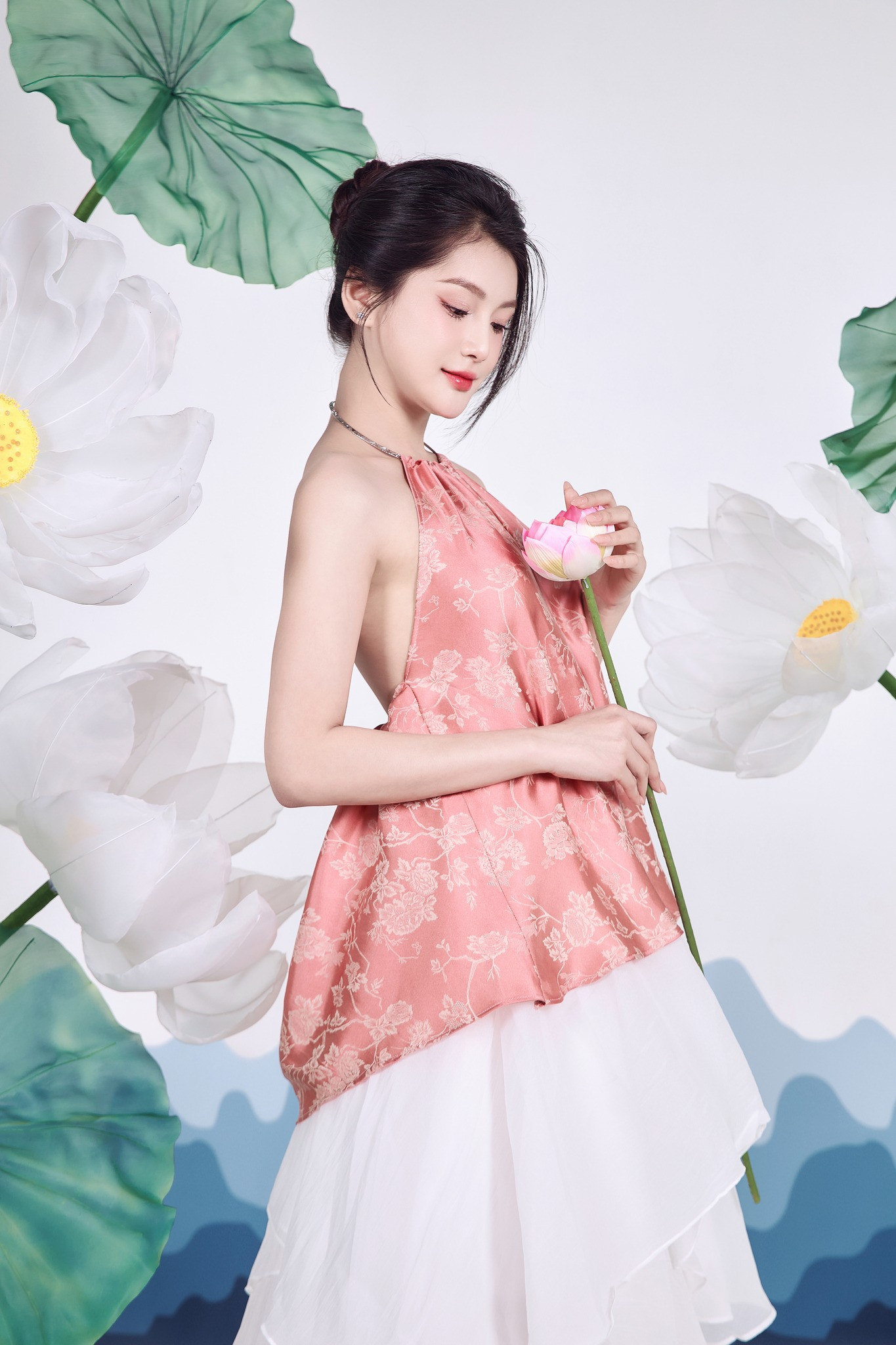 Khánh Linh trả lời cô sẽ cố gắng hoàn thiện bản thân mỗi ngày và trở thành phiên bản tốt nhất của chính mình. Đây không chỉ là một danh hiệu mà còn là minh chứng cho sự nỗ lực của bản thân trong suốt thời gian qua.