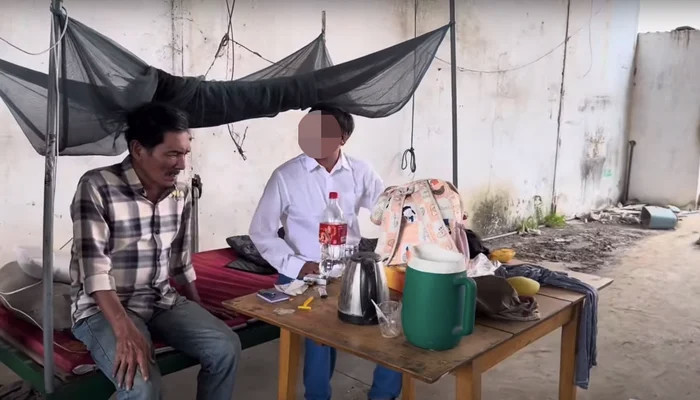 Hình ảnh nơi nghệ sĩ Thương Tín sống trong clip được đăng tải.