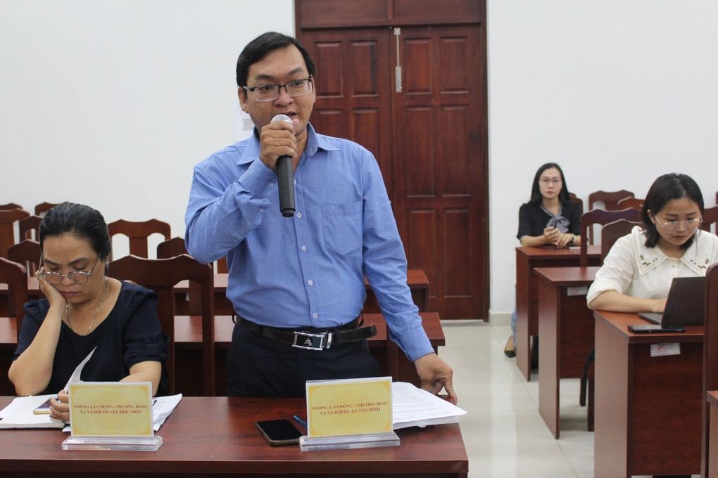 Ông Trần Đức Tài, Phó trưởng phòng LĐ-TB&XH quận Tân Bình (Ảnh: Tùng Nguyên). Ông Trần Đức Tài, Phó trưởng phòng LĐ-TB&XH quận Tân Bình (Ảnh: Tùng Nguyên).