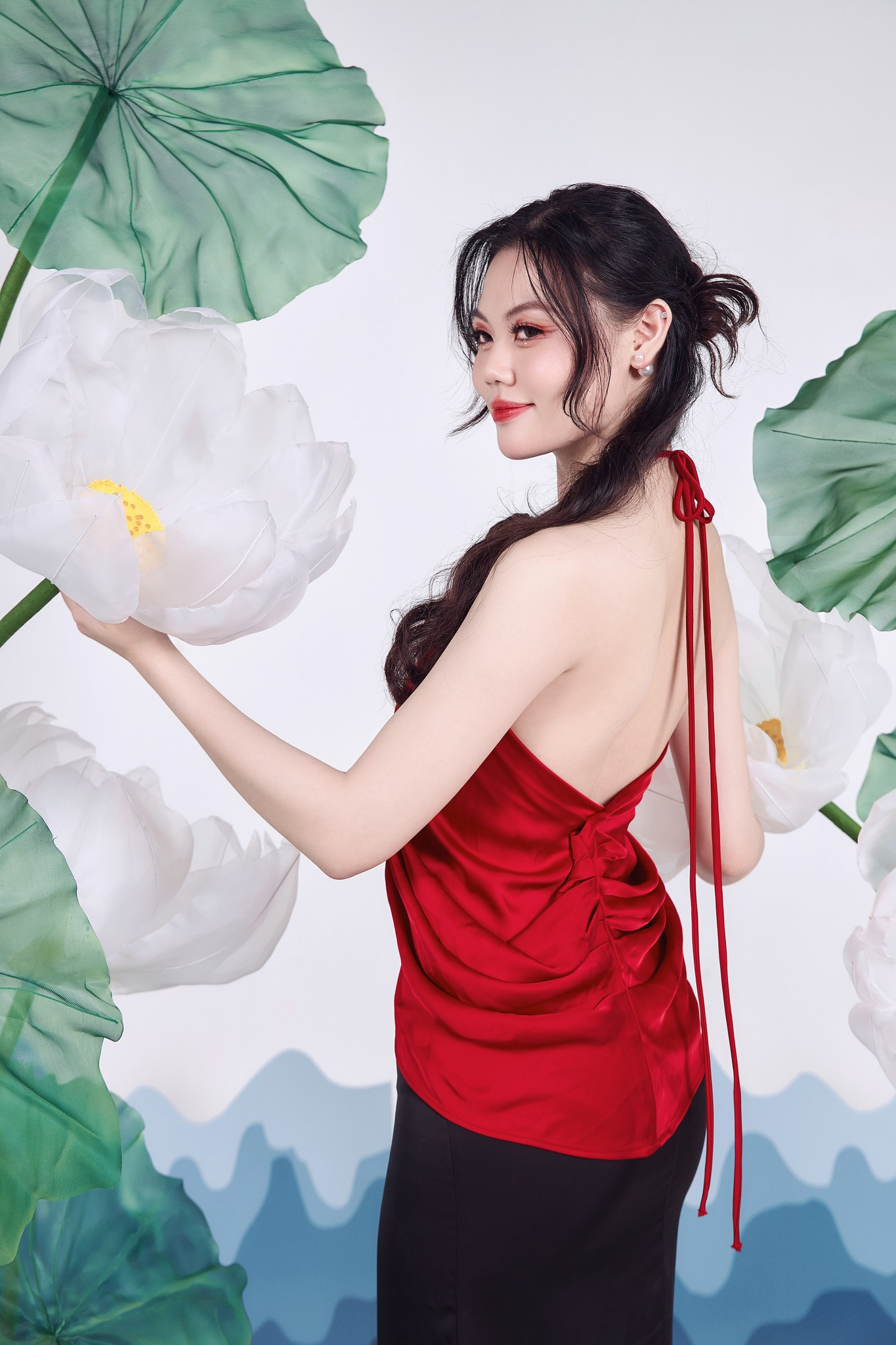 Nguyễn Thị Mai Anh (SBD 03), khoa Quản trị Du lịch và Ngôn ngữ Quốc tế. Nguyễn Thị Mai Anh (SBD 03), khoa Quản trị Du lịch và Ngôn ngữ Quốc tế.