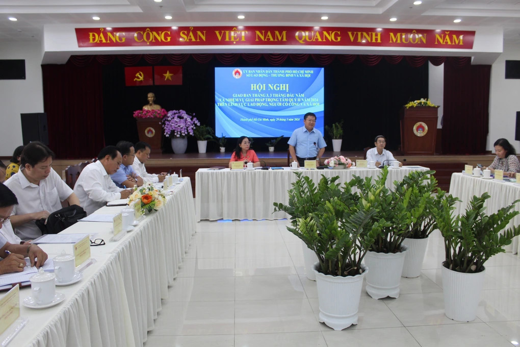 Tại hội nghị, Giám đốc Sở LĐ-TB&XH đánh giá cao nỗ lực của toàn thể cán bộ, nhân viên trong quý I/2024 (Ảnh: Tùng Nguyên). Tại hội nghị, Giám đốc Sở LĐ-TB&XH đánh giá cao nỗ lực của toàn thể cán bộ, nhân viên trong quý I/2024 (Ảnh: Tùng Nguyên).