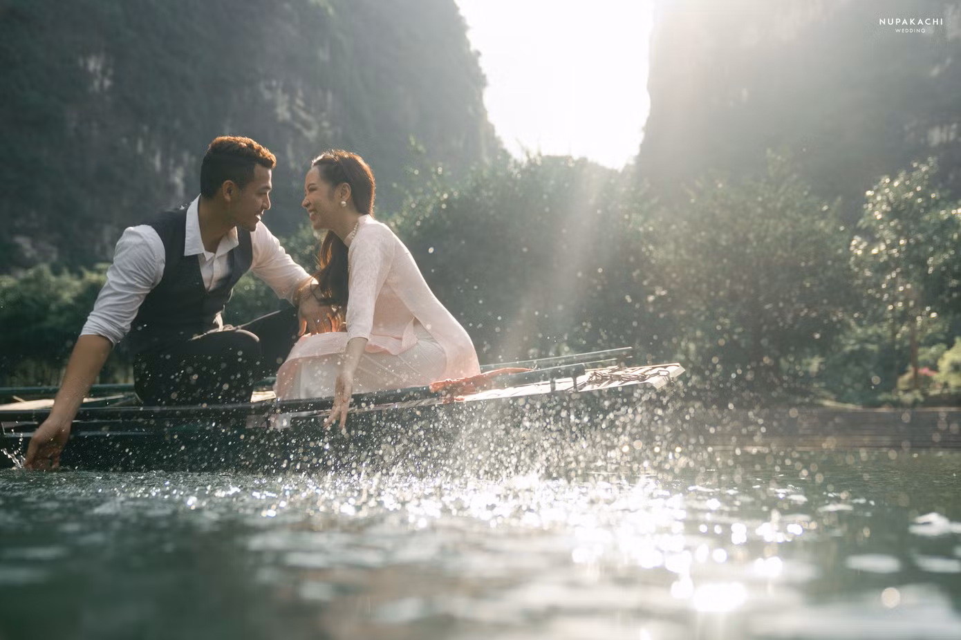 Tuấn Việt từng góp mặt trong một số bộ phim như Lạc giới, Cầu vồng không sắc, Ba vợ cưới vợ ba, Lôi Báo, Người bất tử... : Nupakachi Wedding. Tuấn Việt từng góp mặt trong một số bộ phim như Lạc giới, Cầu vồng không sắc, Ba vợ cưới vợ ba, Lôi Báo, Người bất tử... : Nupakachi Wedding.