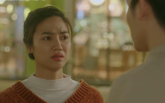 Anh Đào trong phim Gặp em ngày nắng. Anh Đào trong phim Gặp em ngày nắng.