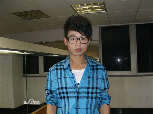 Nam ca sĩ trẻ Phan Hy - fan cuồng đòi chết vì Phạm Băng Băng