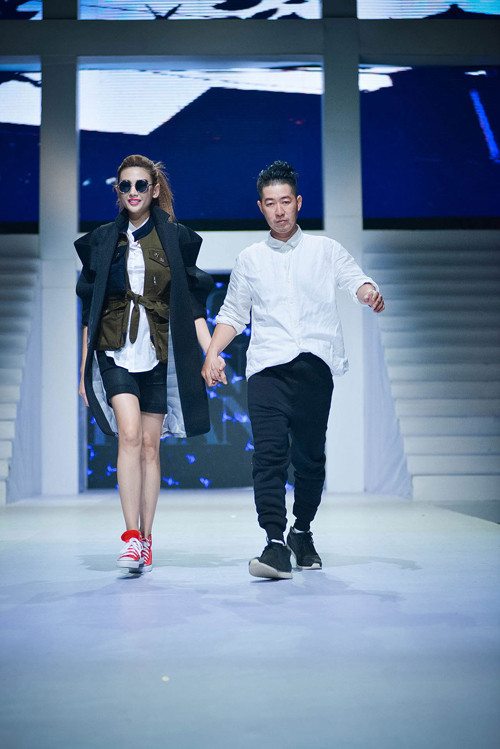 Siêu mẫu Hoàng Yến đảm nhận vai trò vedette của bộ sưu tập