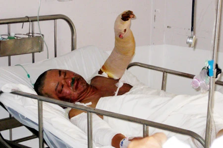 Nhà báo Hoàng Hùng khi còn điều trị tại bệnh viện Chợ Rẫy