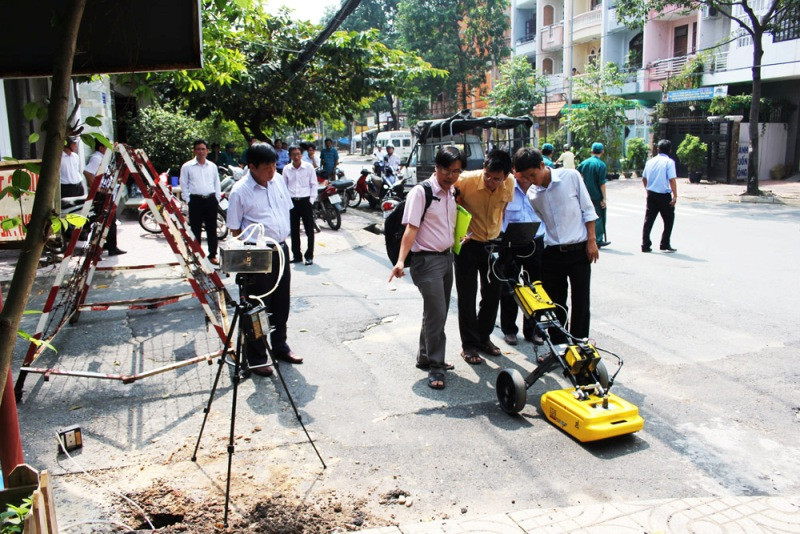 Máy Georadar tiến hành dò tìm