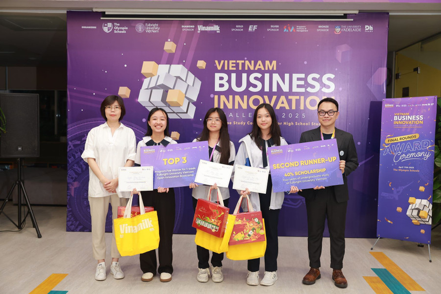 Giả Ba VBIC mùa 2 thuộc về nhóm nữ sinh lớp 11 đến từ trường THPT chuyên Nguyễn Du, tỉnh Đắk Lắk