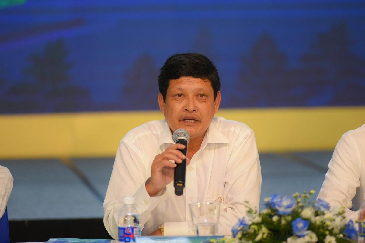 Tân Bí thư Huyện ủy Châu Thành - Ông Nguyễn Thành Tiễn. Tân Bí thư Huyện ủy Châu Thành - Ông Nguyễn Thành Tiễn.