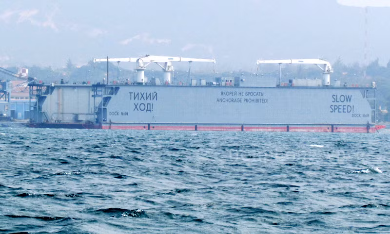 Ụ nổi Tikhi Khod (Slow Speed), nơi tàu ngầm Hà Nội sẽ được chăm sóc, bảo dưỡng 