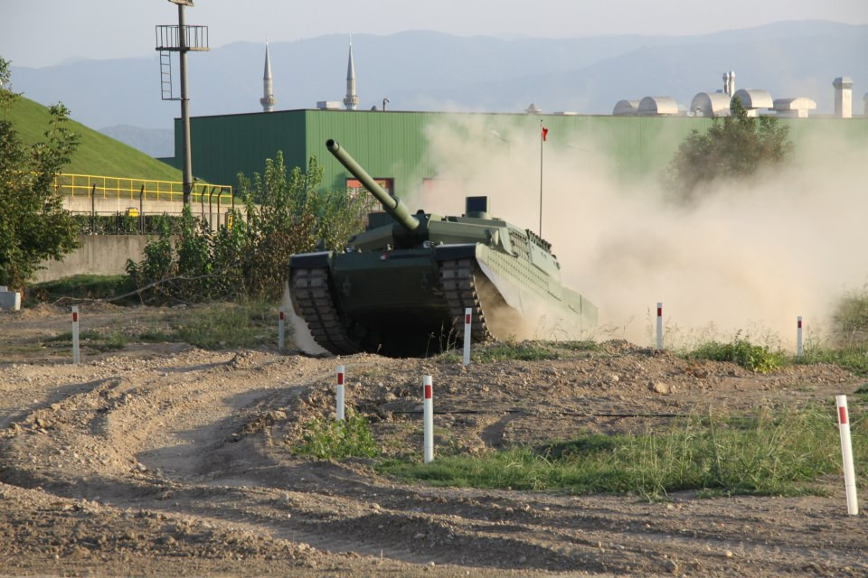 Xe tăng chiến đấu thế hệ mới Altay 