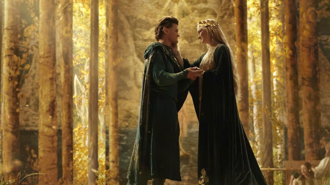 Phim tái hiện một thế giới Trung Địa rộng lớn và chi tiết, với nhiều cảnh quay ngoại cảnh và các bối cảnh phức tạp.