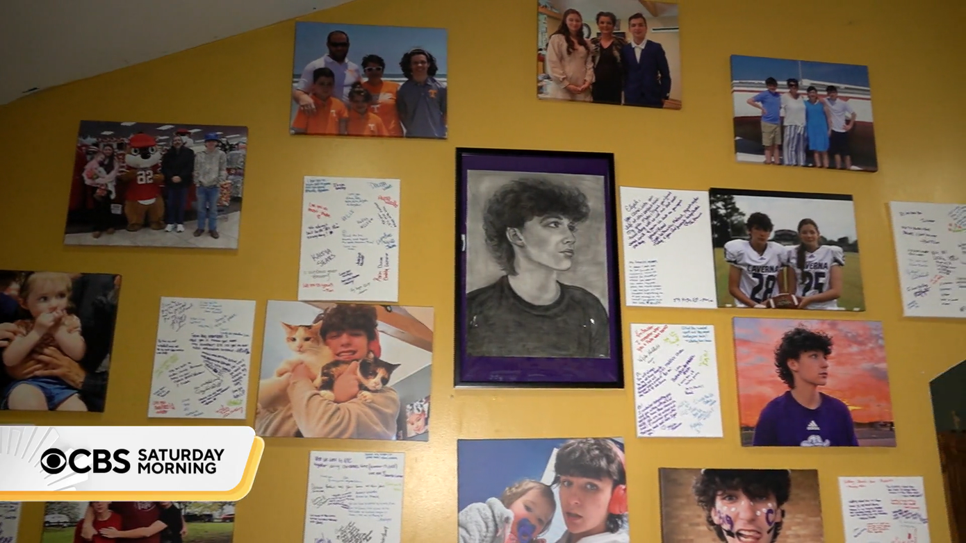 Elijah được nhận định là người "hòa đồng, mang nhiều năng lượng tích cực".