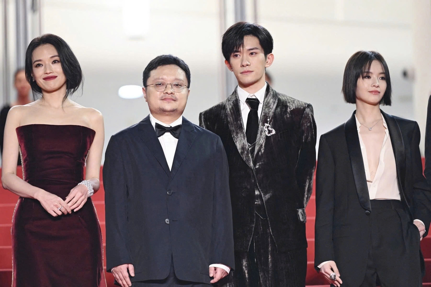 Đoàn làm phim trên thảm đỏ Cannes tối 22/5. Ảnh: AFP Đoàn làm phim trên thảm đỏ Cannes tối 22/5. Ảnh: AFP