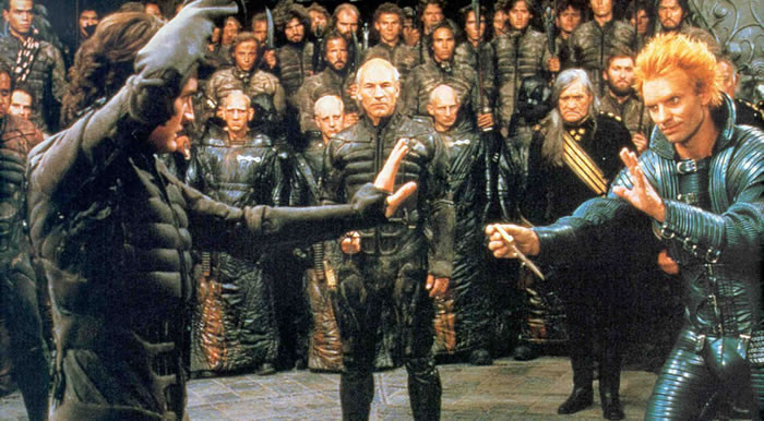 Các cảnh chiến đấu trong Dune (1984) được đánh giá là xây dựng hời hợt, thiếu chỉn chu.