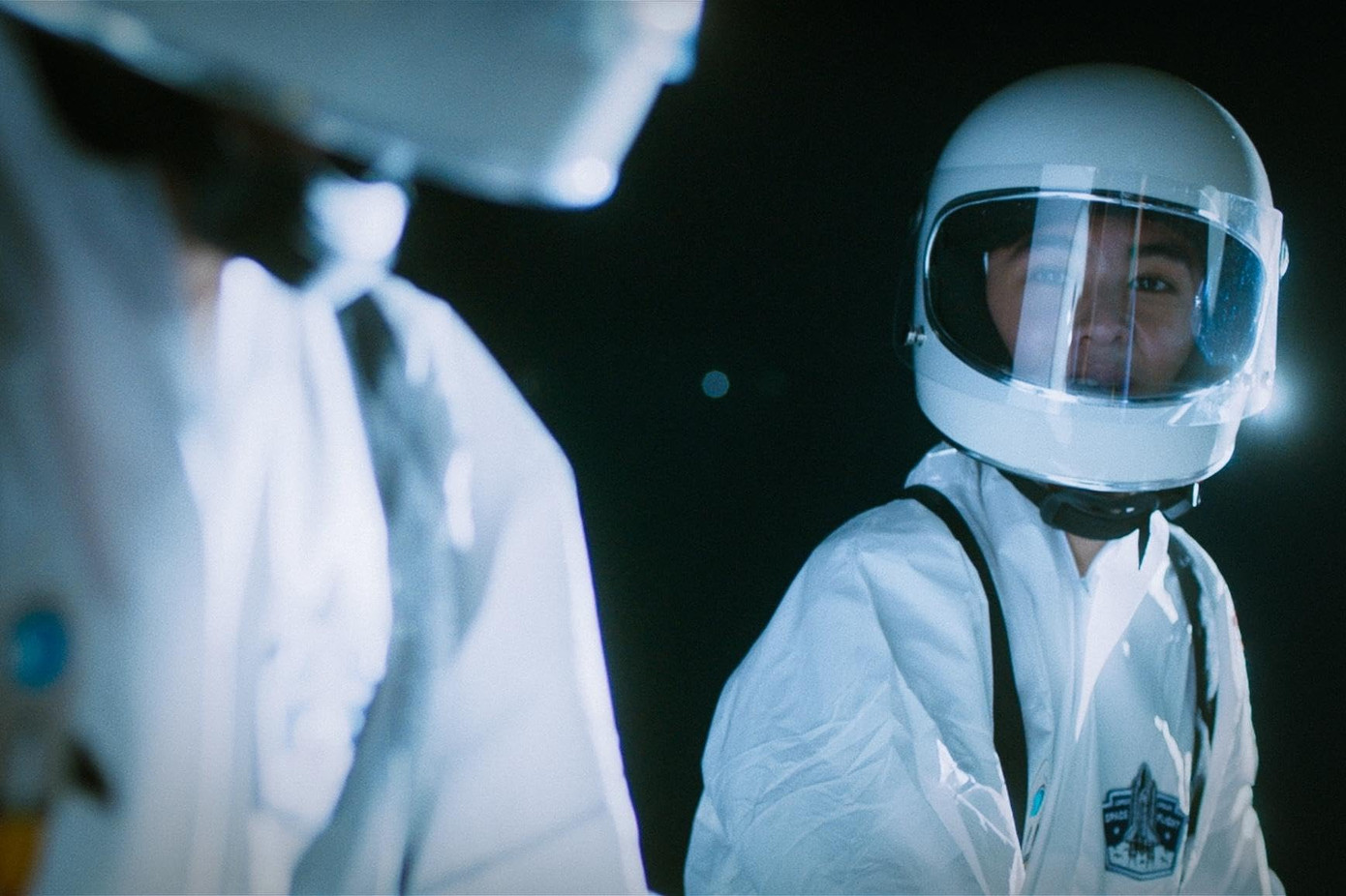 Chỉ cần có ước mơ và nhiệt huyết, chúng ta có thể vút bay lên trời cao. Chỉ cần có ước mơ và nhiệt huyết, chúng ta có thể vút bay lên trời cao.