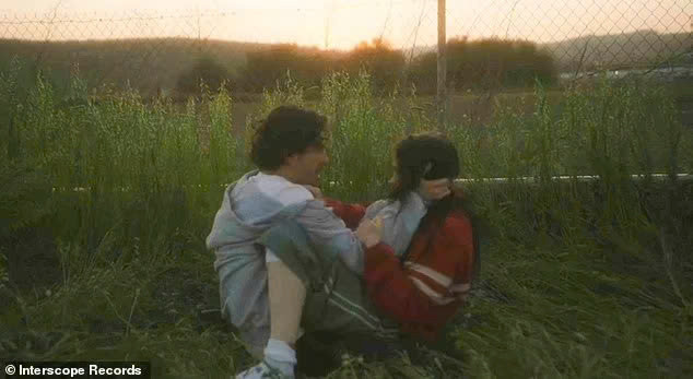 Billie Eilish và Nat Wolff trong MV "Chihiro". Ảnh: Interscope Records