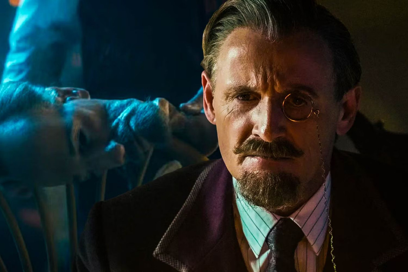 Tỷ phú lập dị Reginald