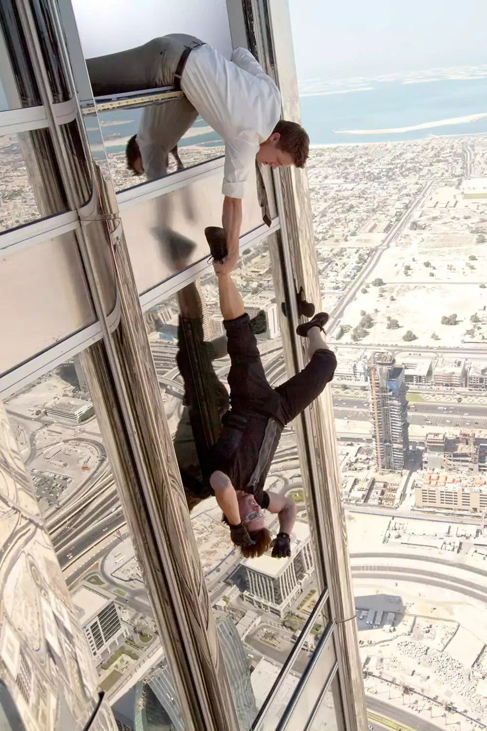 Burj Khalifa còn được gọi là "tòa nhà chọc trời cao nhất thế giới". Ảnh: Paramount Pictures Burj Khalifa còn được gọi là "tòa nhà chọc trời cao nhất thế giới". Ảnh: Paramount Pictures