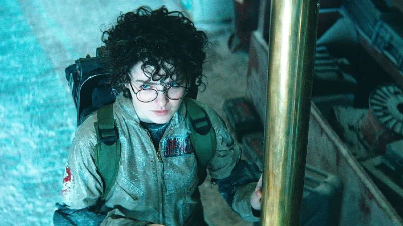 Phoebe Spengler (Mckenna Grace) là nhân vật "chiếm spotlight" của phim. Phoebe Spengler (Mckenna Grace) là nhân vật "chiếm spotlight" của phim.