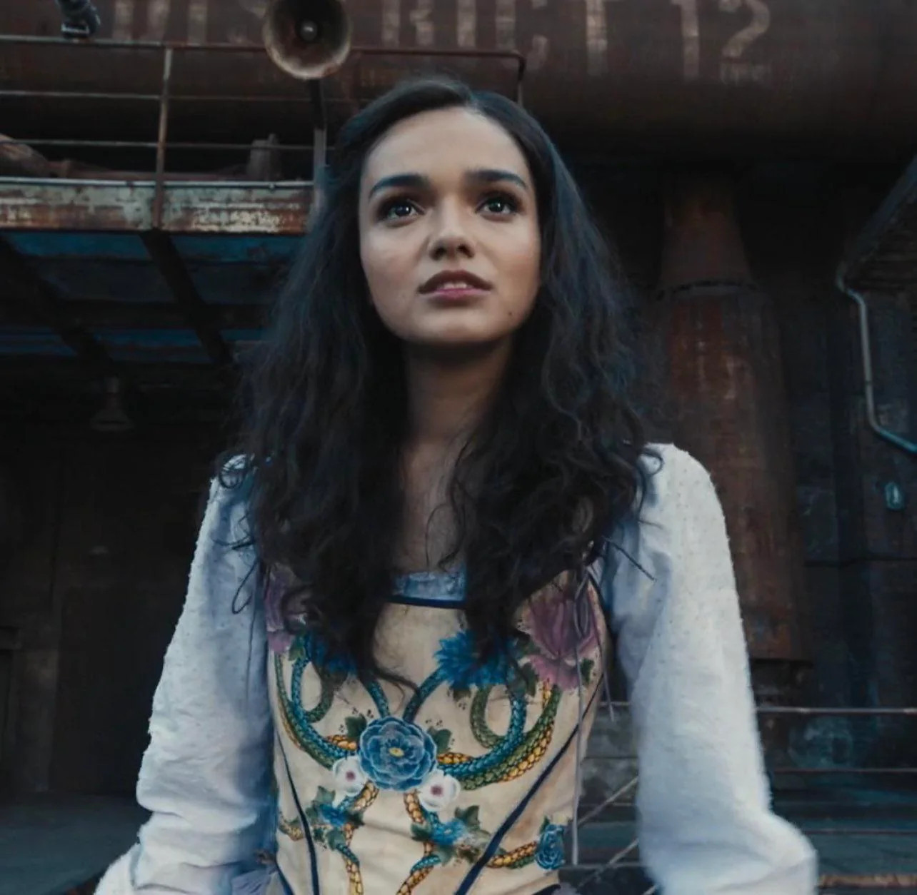 "Bạch Tuyết" Rachel Zegler là điểm sáng của phim. "Bạch Tuyết" Rachel Zegler là điểm sáng của phim.