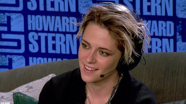 Kristen Stewart chia sẻ trên The Howard Stern Show, năm 2019. Ảnh: Daily Mail