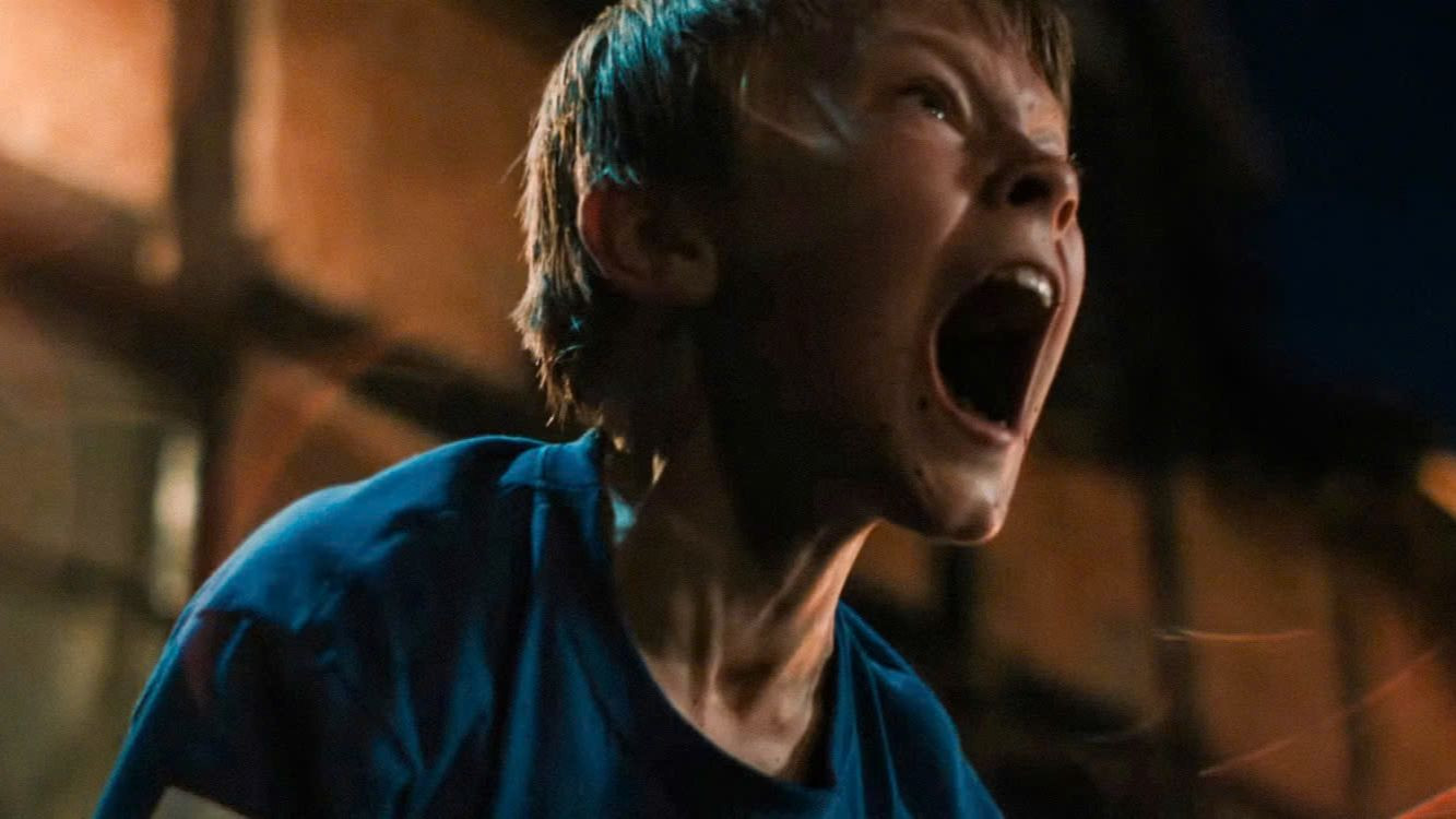 Cậu bé Ant là nhân tố quan trọng thúc đẩy cao trào bộ phim. Cậu bé Ant là nhân tố quan trọng thúc đẩy cao trào bộ phim.