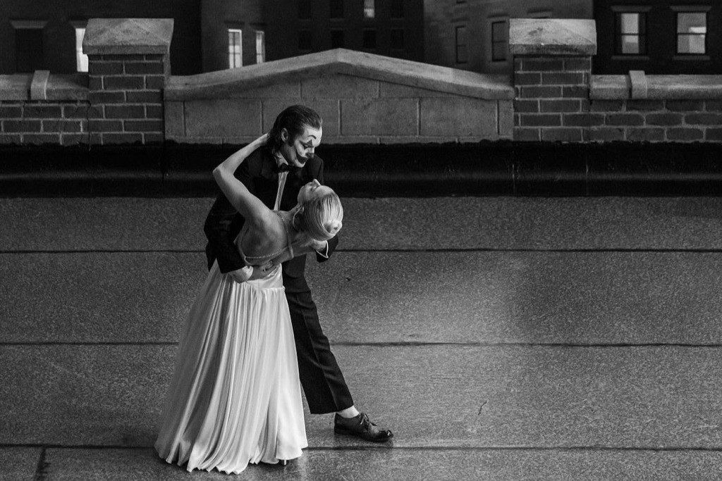 Lee Quinzel (Lady Gaga) có vai trò quan trọng trong việc thúc đẩy cuộc chiến nội tâm của Arthur. Ảnh: Warner Bros.