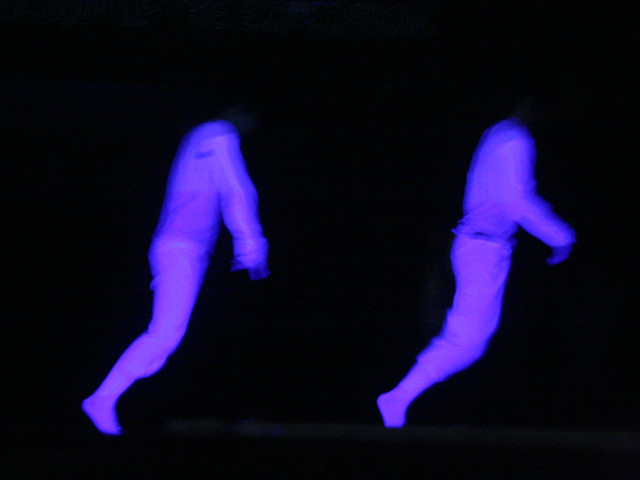 Tạo cảm giác lơ lửng giữa không gian