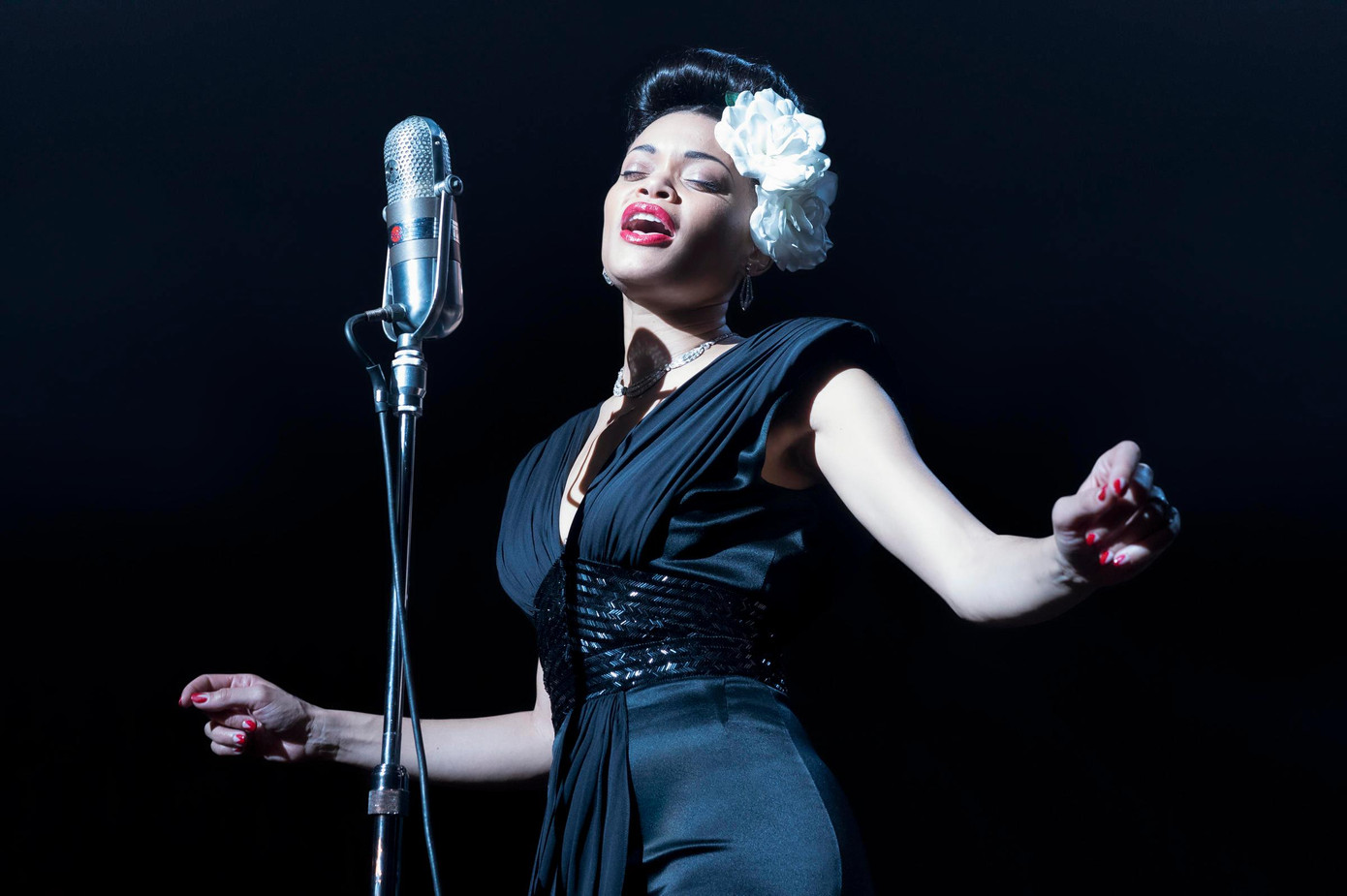 Andra Day được đánh giá cao với vai Billie Holiday.