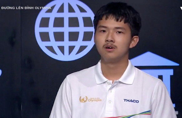 Mong 'các bạn nhẹ tay', 10X giành vé thi quý Đường lên đỉnh Olympia ảnh 3