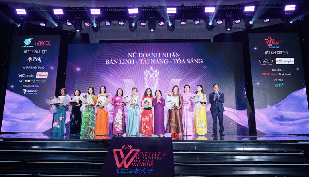 Vinh danh 8 "Nữ doanh nhân xuất sắc TP.HCM" Vinh danh 8 "Nữ doanh nhân xuất sắc TP.HCM"