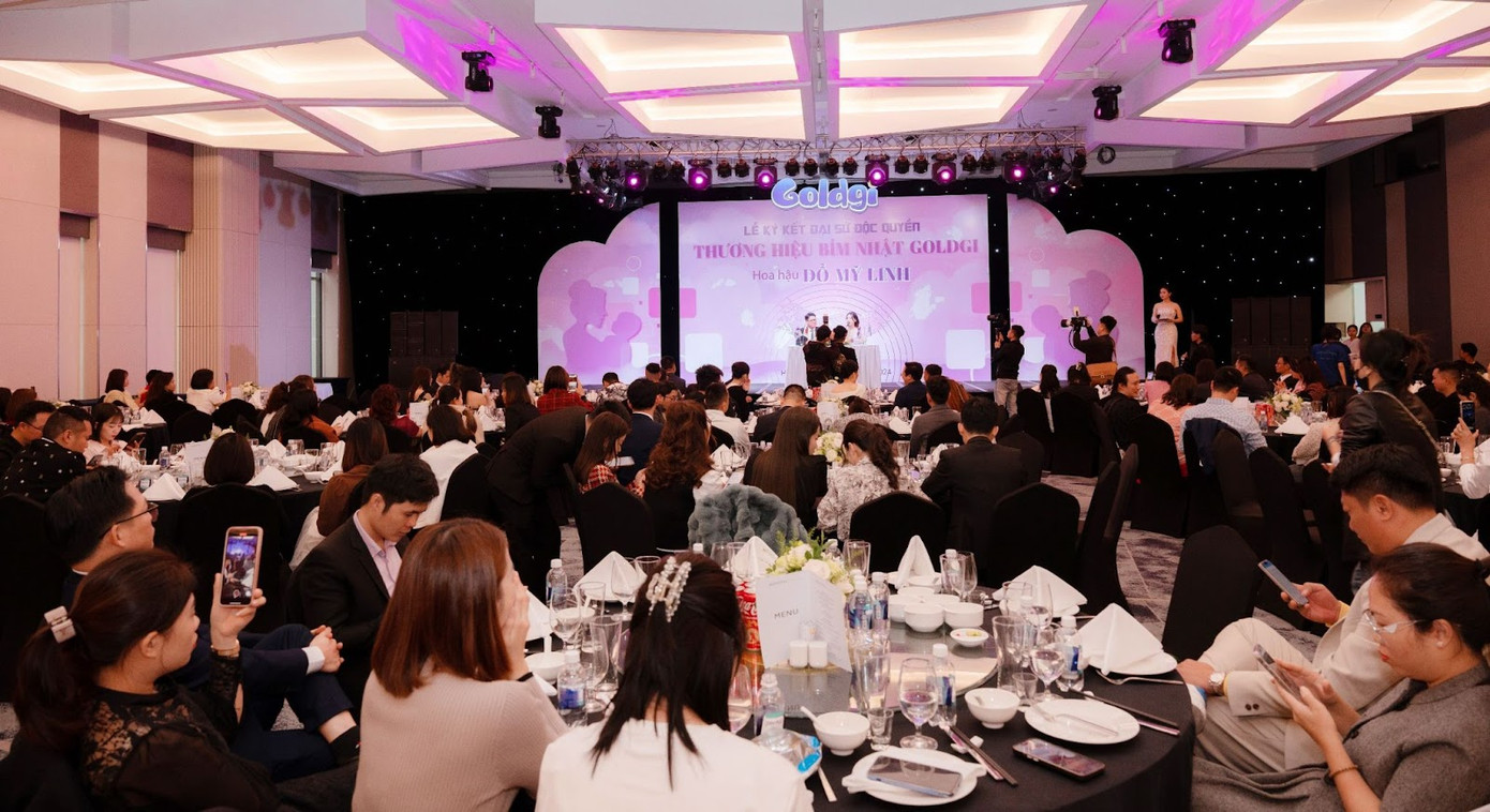 Không khí trang trọng trong buổi lễ ký kết đại sứ độc quyền thương hiệu Bỉm Nhật