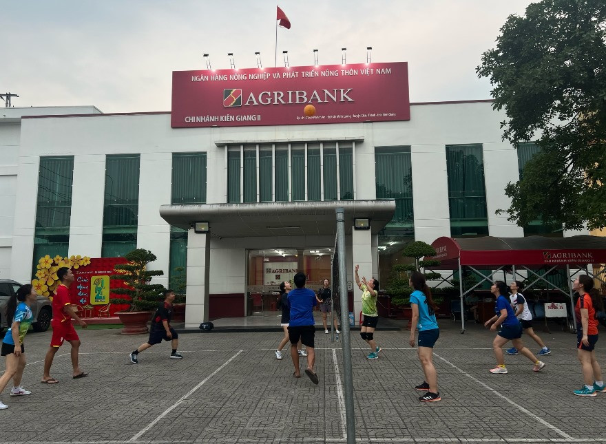 Công đoàn cơ sở tổ chức các hoạt động thể dục, thể thao cho đoàn viên, người lao động nữ nhân dịp 08/3/2024 Công đoàn cơ sở tổ chức các hoạt động thể dục, thể thao cho đoàn viên, người lao động nữ nhân dịp 08/3/2024