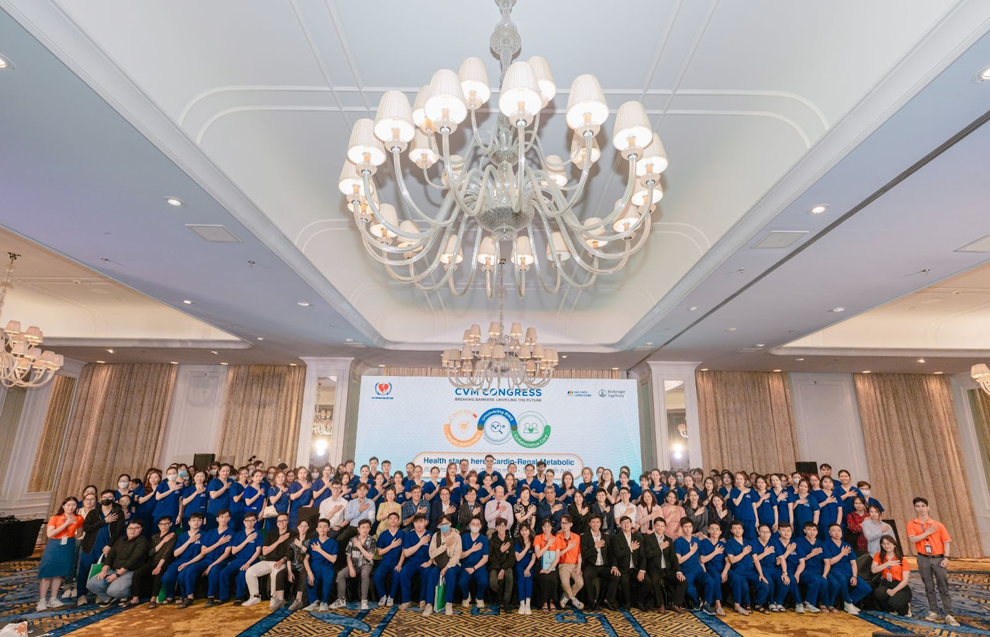 Hơn 150 dược sĩ FPT Long Châu tham gia hội thảo Hơn 150 dược sĩ FPT Long Châu tham gia hội thảo