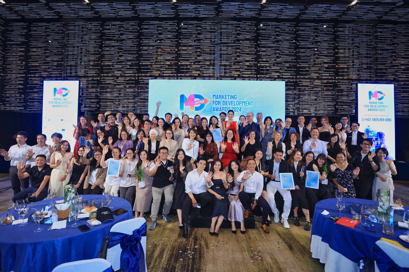 AQUA Việt Nam cùng đại diện các doanh nghiệp/ tổ chức được vinh danh cùng chung tay cam kết tiếp tục hành trình phát triển bền vững. AQUA Việt Nam cùng đại diện các doanh nghiệp/ tổ chức được vinh danh cùng chung tay cam kết tiếp tục hành trình phát triển bền vững.