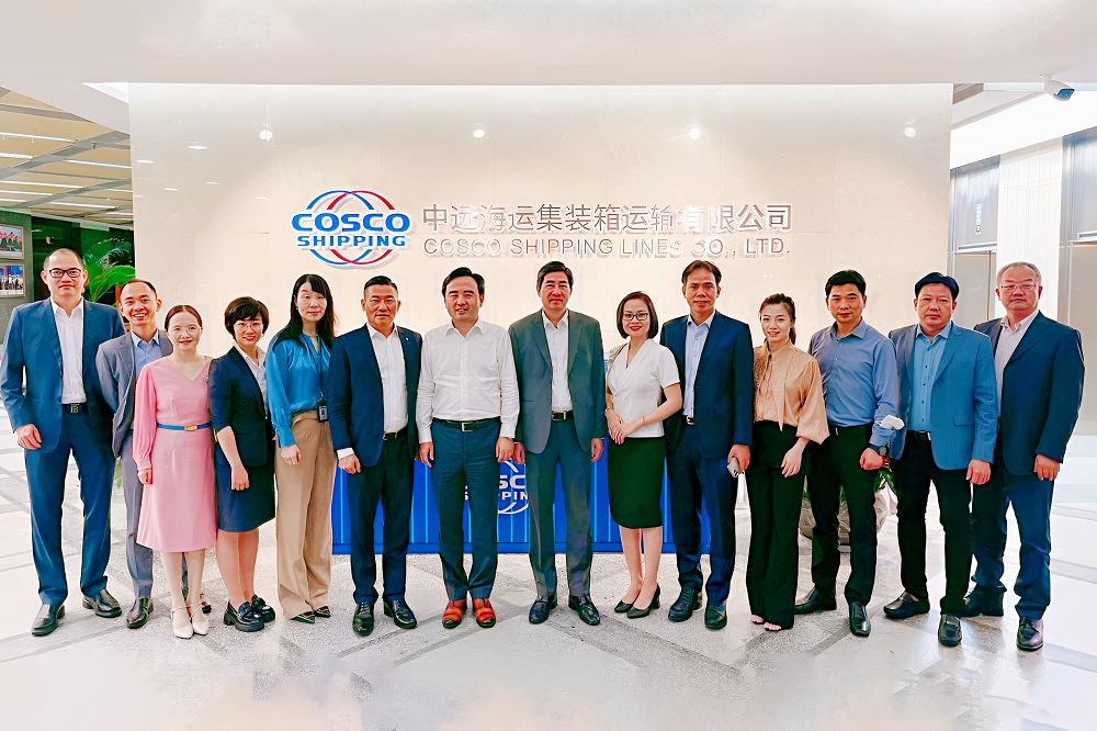 Lãnh đạo Tổng công ty làm việc với hãng tàu COSCO tại Thượng Hải về việc xem Tân cảng Cái Mép Thị Vải là cảng nhà