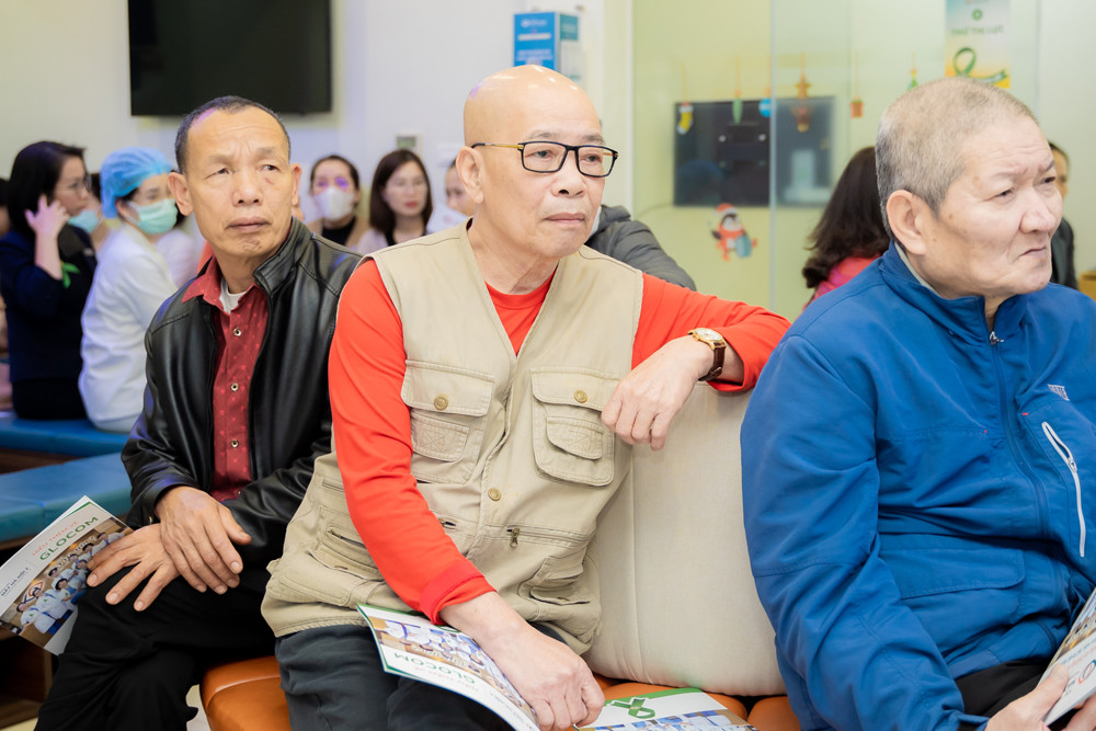 Bệnh nhân đến khám tầm soát bệnh Glôcôm