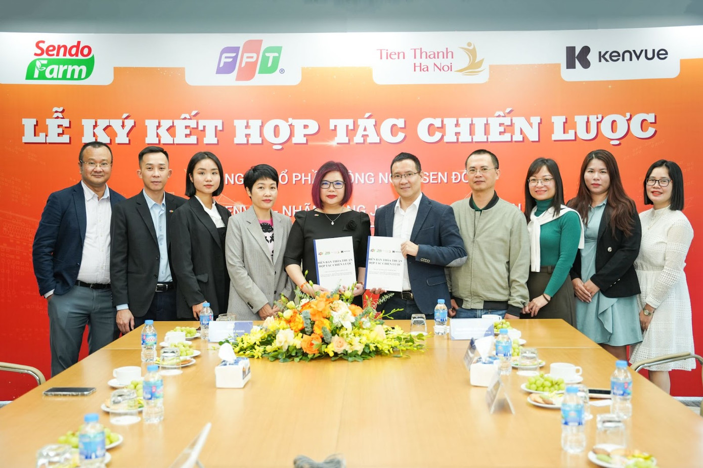 Sendo Farm và Tiến Thành Hà Nội chính thức ký kết hợp tác chiến lược Sendo Farm và Tiến Thành Hà Nội chính thức ký kết hợp tác chiến lược