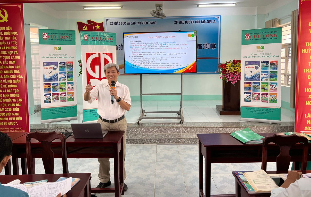 TS Nguyễn Huy Đoan- Đồng chủ biên SGK Toán 9 bộ sách Kết nối tri thức với cuộc sống TS Nguyễn Huy Đoan- Đồng chủ biên SGK Toán 9 bộ sách Kết nối tri thức với cuộc sống